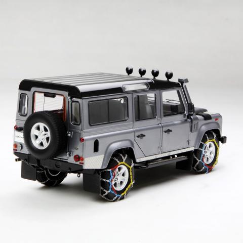 世纪龙 1:18 Land Rover Defender 110 银灰色