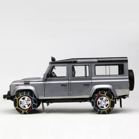 世纪龙 1:18 Land Rover Defender 110 银灰色